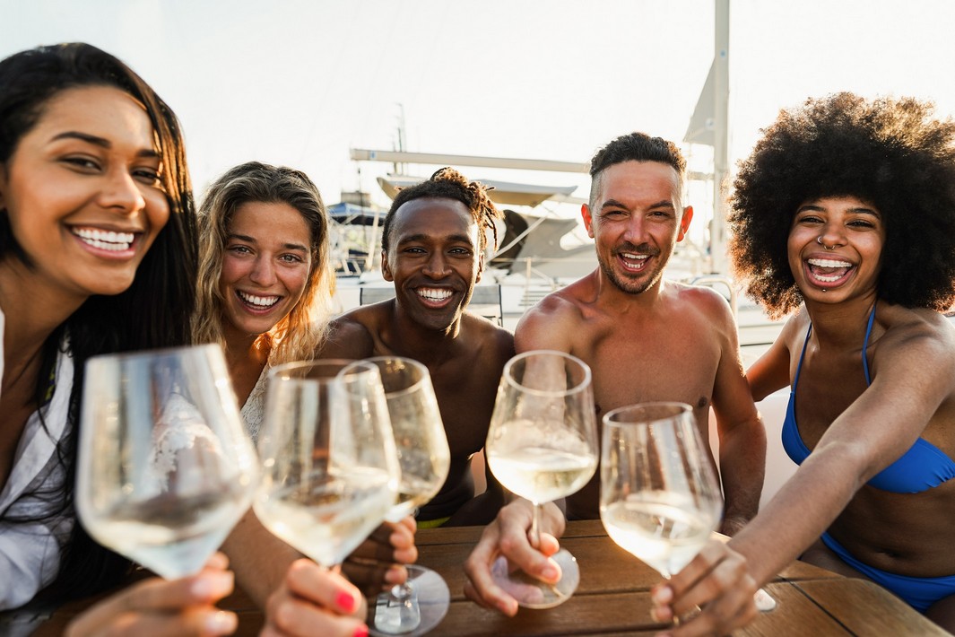 OK Wine-Tasting-ON-A-SAILING-BOAT-Taste-of-Crete